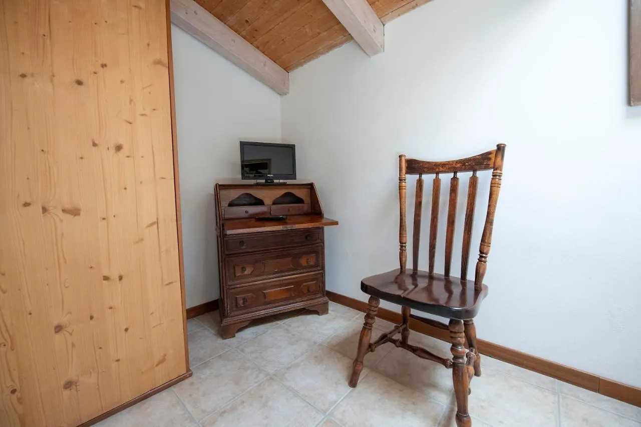 203 - Camera The Cherry House, Con Giardino E Piscina Carro İtalya