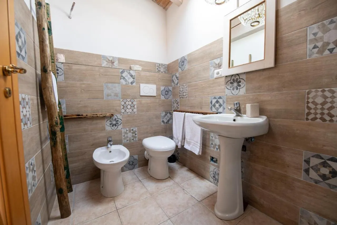 203 - Camera The Cherry House, Con Giardino E Piscina Carro 0*,  İtalya